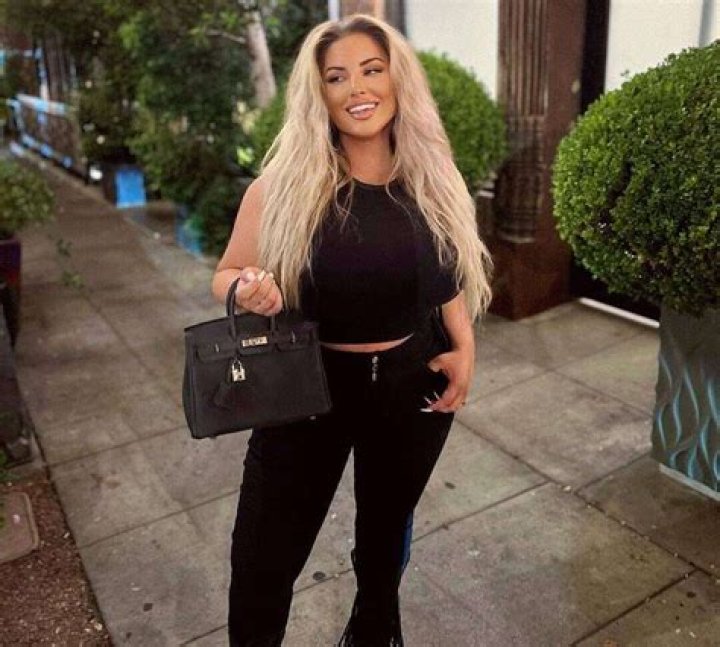 
Ashley Alexiss Height, Weight, Net Worth, Age, Birthday, Wikipedia, Who, Nationality, Biography 