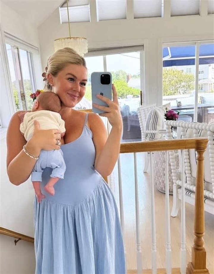 Is Mischa Barton Pregnant Or Has She Gained Weight In 2022?