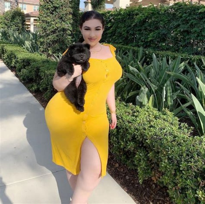  Jasmine Jnad